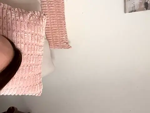 Snapshot of Andrewine89 chatting on March 28, 2026, 8:19 pm Andrewine89 online show from March 28, 2026, 8:19 pm