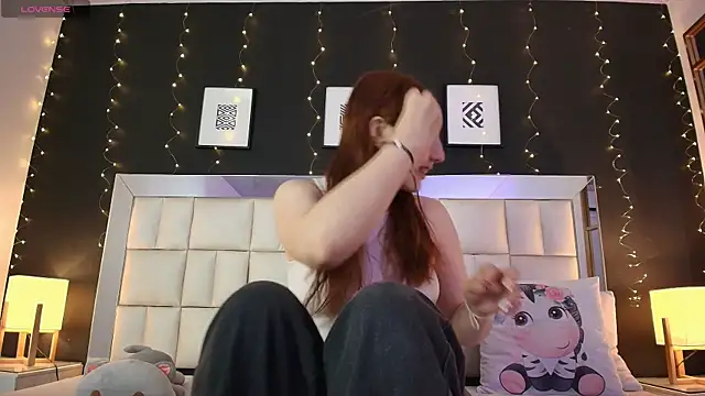 anastasia windel online show from October 14, 2025, 7:25 pm