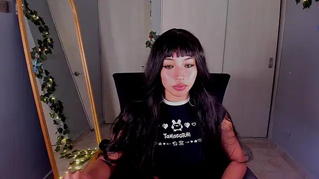 Curly915 online show from September 16, 2025, 1:06 am