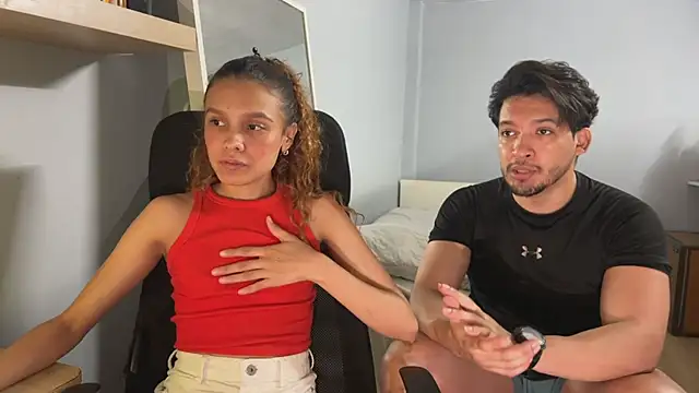 Snapshot of RagnarLothbrokXX chatting on October 25, 2025, 7:41 pm RagnarLothbrokXX online show from October 25, 2025, 7:41 pm