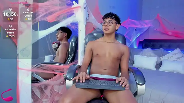 Dawn16  online show from October 20, 2025, 8:42 pm