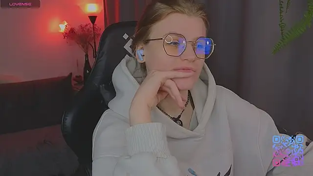  JessieVibes online show from May 26, 2026, 1:18 pm
