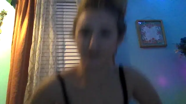 hunybunz69 online show from March 2, 2025, 8:05 am