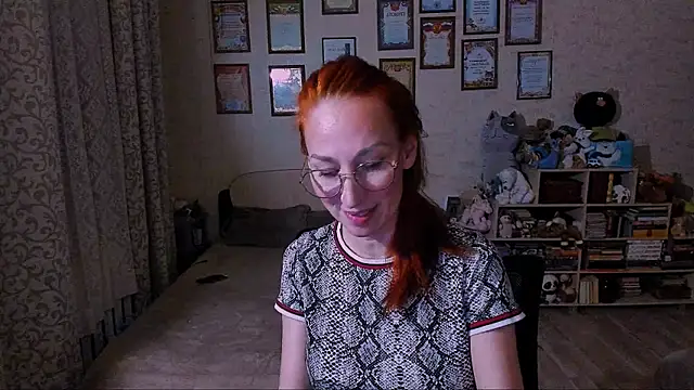 Snapshot of red_rocco chatting on February 19, 2025, 6:43 pm red rocco online show from February 19, 2025, 6:43 pm