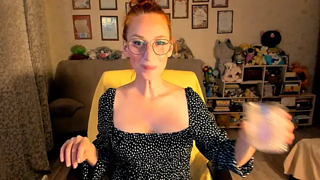 Snapshot of red_rocco chatting on October 3, 2025, 3:53 pm red rocco online show from October 3, 2025, 3:53 pm