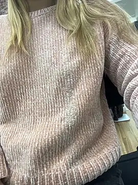 LanaSparks online show from December 20, 2025, 4:08 am