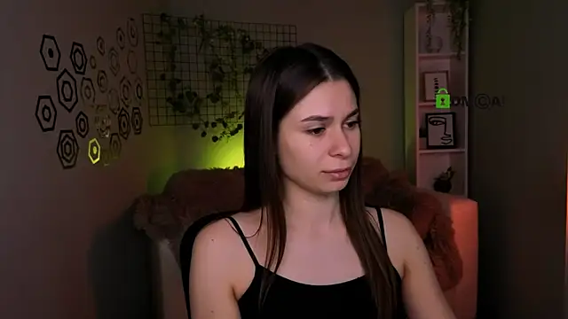 Snapshot of flora_ri chatting on December 17, 2025, 10:10 am flora ri online show from December 17, 2025, 10:10 am