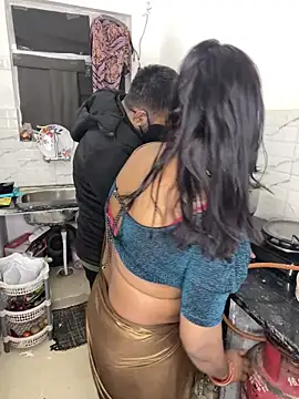 YourSuperTanya online show from January 7, 2026, 9:39 pm