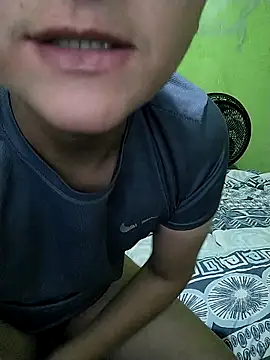 passivofoggozo69 online show from October 30, 2025, 11:33 am