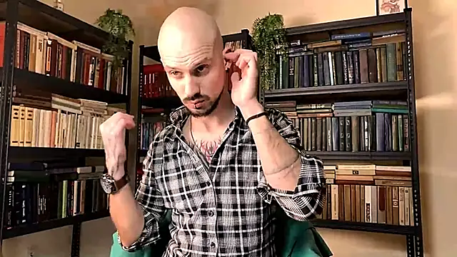AssHunter4k online show from February 10, 2025, 4:58 pm