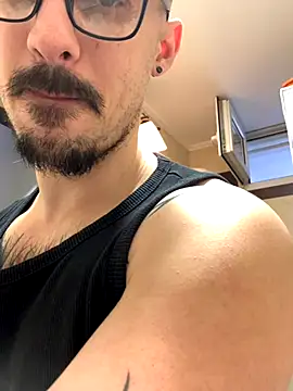 AssHunter4k online show from November 24, 2025, 9:31 am