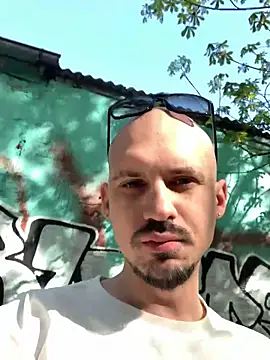 AssHunter4k online show from May 3, 2026, 7:25 am