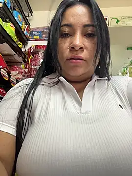 Miia Jazmin online show from May 24, 2026, 12:10 pm