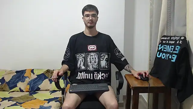 Aleex Miller online show from October 19, 2025, 6:14 am