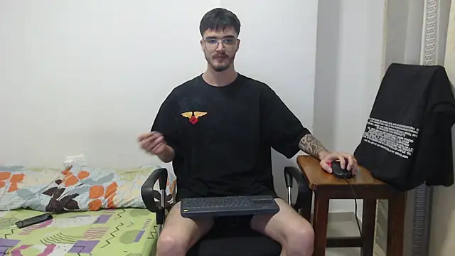 Aleex Miller online show from November 18, 2025, 10:31 am