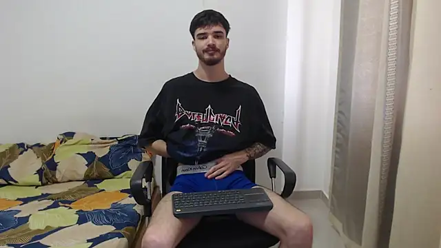 Aleex Miller online show from December 3, 2025, 11:52 am