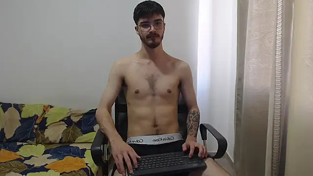 Aleex Miller online show from December 19, 2025, 9:11 pm