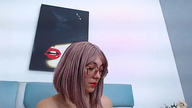 Violet Moon7 online show from February 5, 2025, 9:07 pm