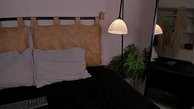 Snapshot of hannah_brady chatting on September 23, 2025, 9:40 pm hannah brady online show from September 23, 2025, 9:40 pm