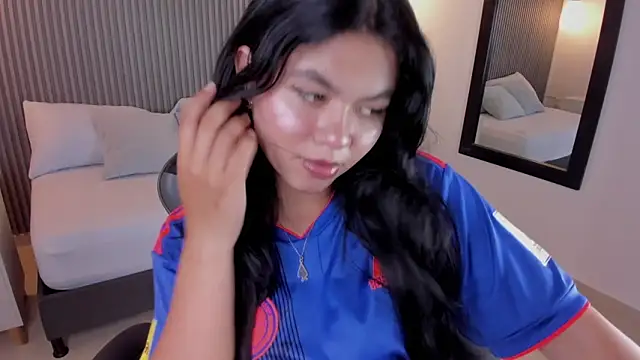 adarna13  online show from June 17, 2026, 7:26 pm