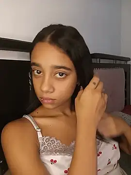 Zoe Sweett18 online show from June 11, 2026, 6:17 pm