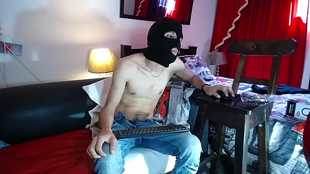 venezolano monstercock online show from February 19, 2025, 7:27 pm