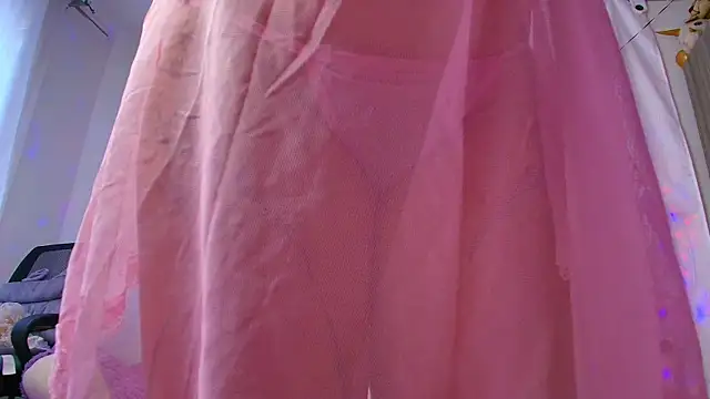 MiaFlamesxxx online show from September 27, 2025, 7:30 pm