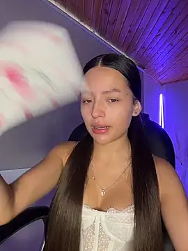 Sofia18 pinkk online show from June 17, 2026, 9:49 pm
