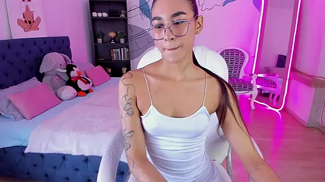 Dana Paula online show from June 26, 2026, 11:58 am