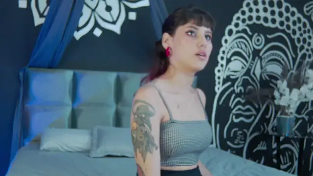 AmbarDupont online show from February 22, 2025, 7:47 pm