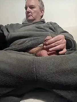 Paolo7619 online show from October 8, 2025, 11:24 pm