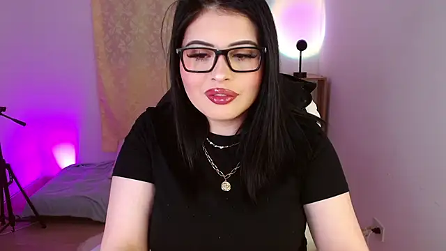 Snapshot of isabella1616 chatting on September 19, 2025, 3:08 am isabella1616 online show from September 19, 2025, 3:08 am