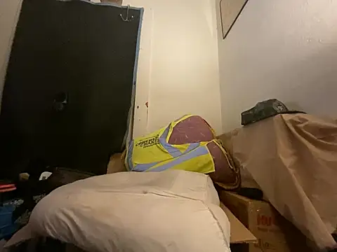 Snapshot of almighty_d chatting on January 15, 2026, 6:18 am almighty d online show from January 15, 2026, 6:18 am