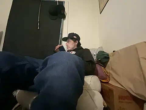 Snapshot of almighty_d chatting on February 1, 2026, 6:23 am almighty d online show from February 1, 2026, 6:23 am