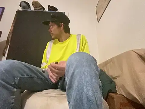 Snapshot of almighty_d chatting on February 9, 2026, 5:44 am almighty d online show from February 9, 2026, 5:44 am