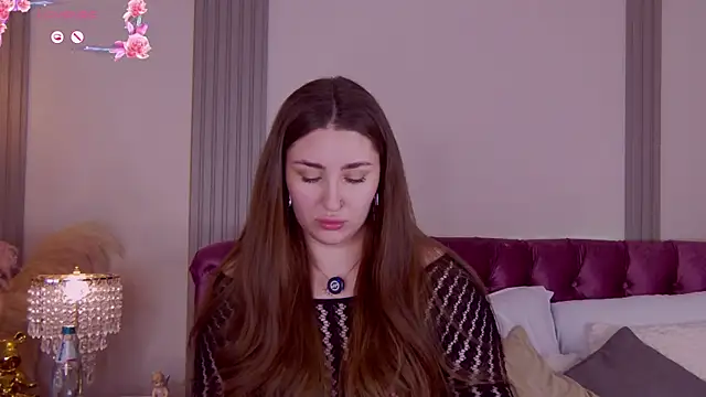 KiraBarlows online show from April 28, 2026, 8:36 pm
