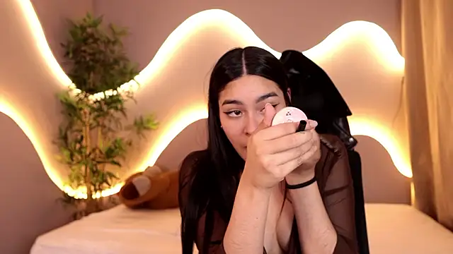 camilapersy online show from February 7, 2026, 12:58 am