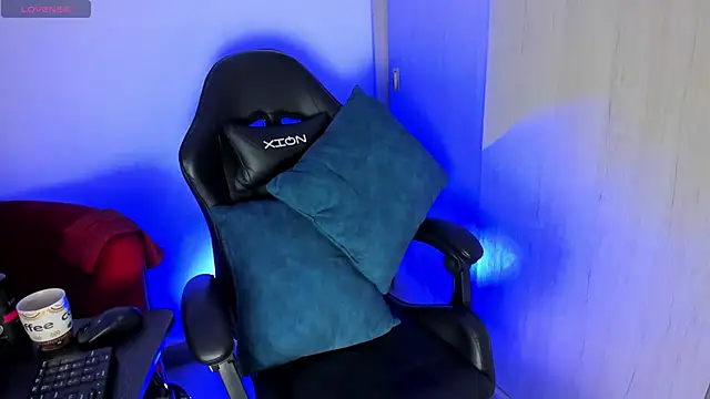 Snapshot of VanneCute1 chatting on October 12, 2025, 5:17 am VanneCute1 online show from October 12, 2025, 5:17 am