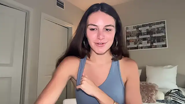 graciesmith27 online show from April 24, 2026, 8:55 pm