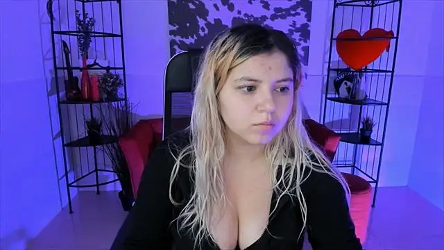 DiaAngell online show from October 9, 2025, 7:45 pm