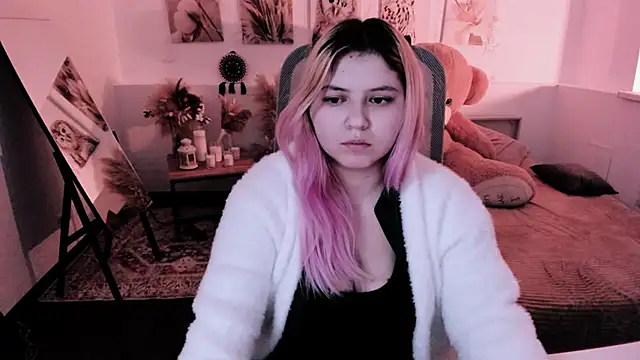 Snapshot of DiaAngell chatting on March 12, 2026, 7:31 pm DiaAngell online show from March 12, 2026, 7:31 pm