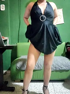 ilonna2025 online show from September 21, 2025, 11:28 pm