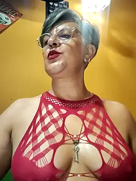 ilonna2025 online show from July 18, 2026, 10:46 pm
