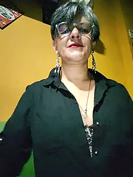 ilonna2025 online show from August 2, 2026, 10:19 pm