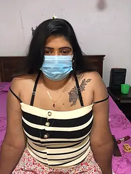 Snapshot of Lovely_WINDI chatting on April 6, 2026, 7:15 pm Lovely WINDI online show from April 6, 2026, 7:15 pm