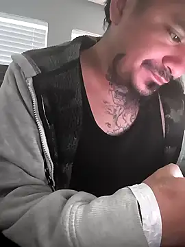 Burrrucecold00 online show from February 22, 2025, 9:48 pm