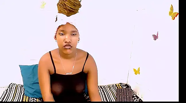 EroticSexyPrada online show from March 6, 2025, 10:58 pm