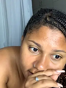 madell online show from September 30, 2025, 2:49 am