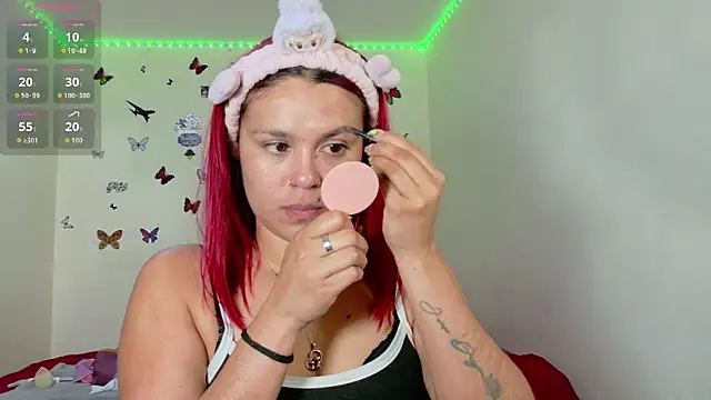 Sophie new25 online show from May 11, 2026, 1:39 pm