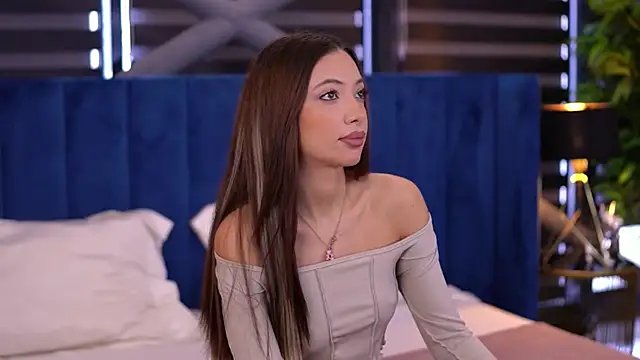 LaylaKristall online show from February 27, 2025, 6:40 am